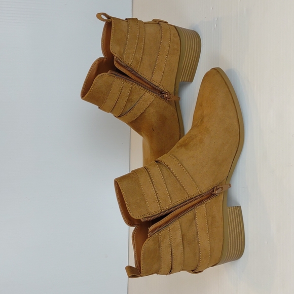 Sun + Stone Saandis Tan Slender Buckle Straps Block Heel Inner Ankle Zip Booties - Picture 6 of 15